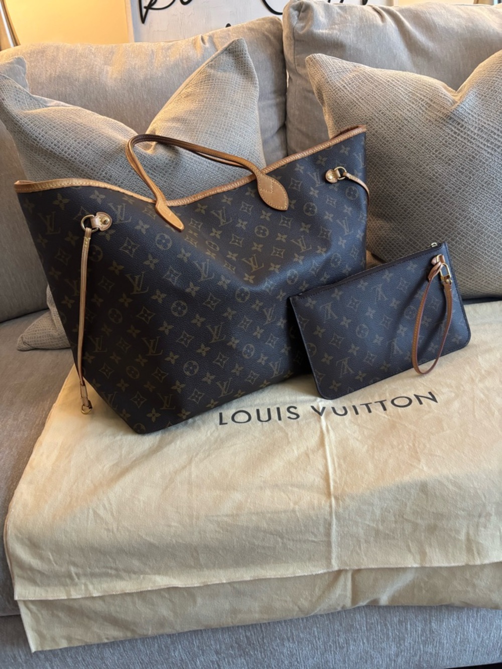 Louis Vuitton Monogram GM Canvas Tote & GM Pouchette  - Authentic